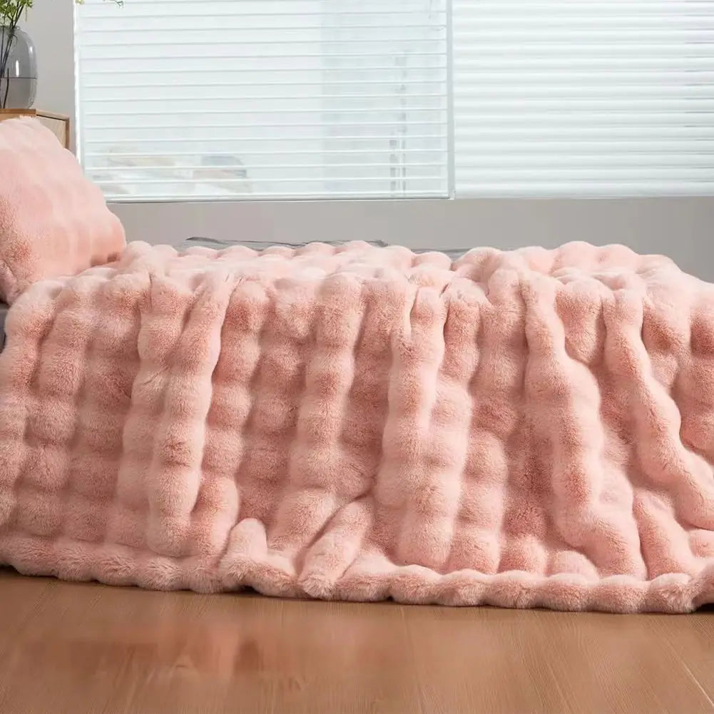 ROSEKIND Soft Faux Fur Rabbit Blanket for Bed and Sofa