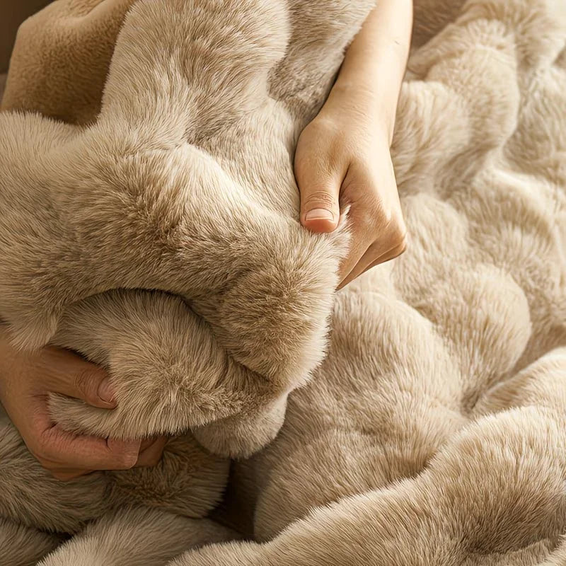 ROSEKIND Soft Faux Fur Rabbit Blanket for Bed and Sofa